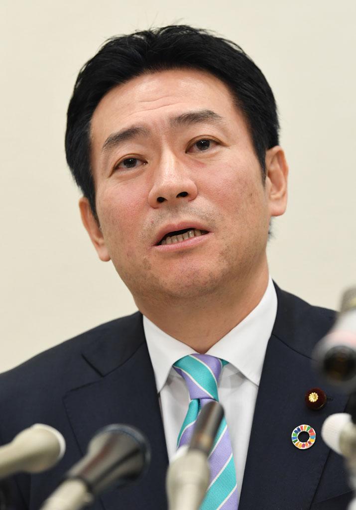 記者会見で無罪を主張した秋元司被告（ｃ）朝日新聞社