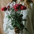 【20代女性が思う「夫婦別姓」】マジョリティであることの強さを知る私は法律婚を選んだ、けれど かがみよかがみエッセイコラボ企画・優秀作