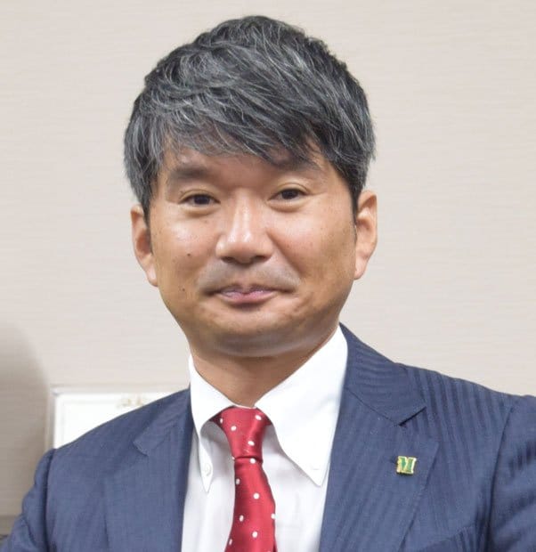 株式会社むらせ　社長　村瀬慶太郎さん（４３）／「コメを炊くのが面倒という人が、コメを原料とした加工食品に移れる場をつくりたい」と意気込む（撮影／編集部・山口亮子）