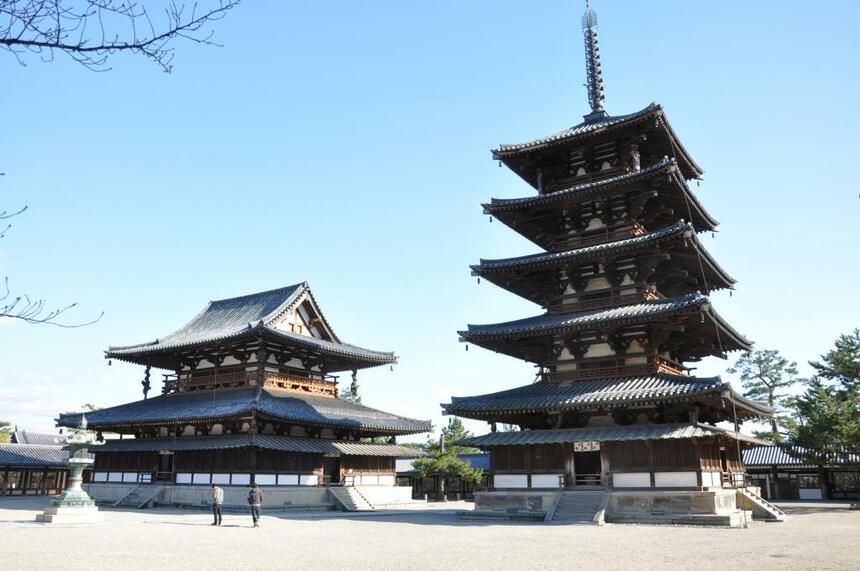 現存する世界最古の木造建造物、法隆寺は部分的な取り替え修理を重ね、美しい姿を今に残している（写真／朝日新聞社）