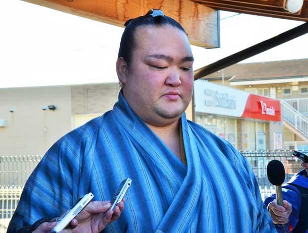 引退の危機に立つ稀勢の里　（ｃ）朝日新聞社