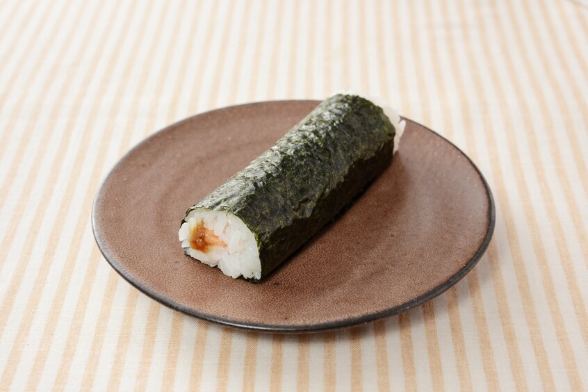 余剰食材を使った「手巻寿司サーモンたたき」