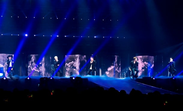 写真・図版（1枚目）| BIGBANG 10周年記念スタジアムライブに先駆け ...