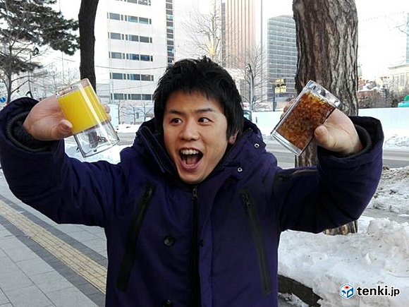 ジュースも凍る冷え込みに　撮影：日本気象協会北海道支社　児玉晃