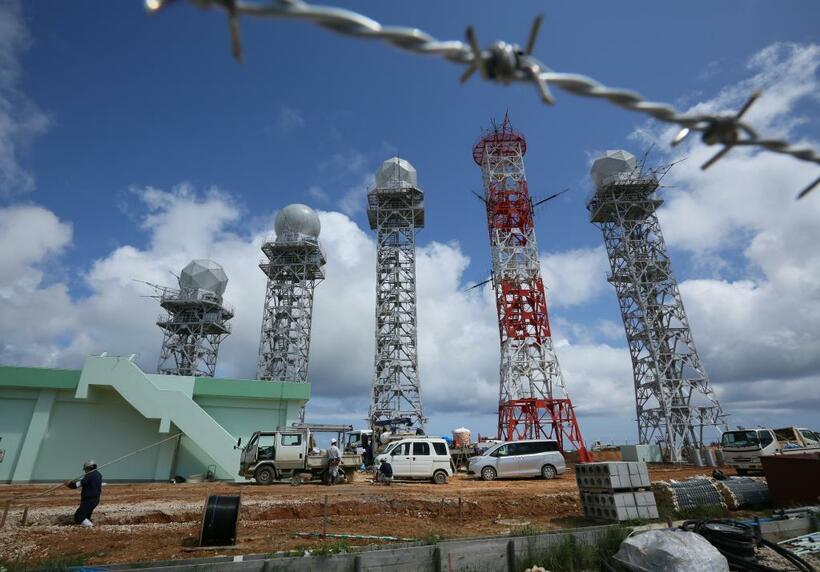 沖縄県与那国町にある陸上自衛隊の沿岸監視部隊のアンテナ施設　（ｃ）朝日新聞社