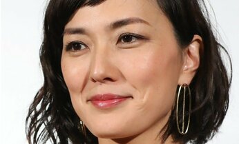 「板谷由夏」がデビュー24年で花開いた理由 業界人が称賛する「ねっとりとした情念」
