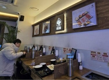 「ひとり飯」に否定的だった韓国で「おひとり様専用」の飲食店が人気の理由　尹大統領の弾劾も影響か