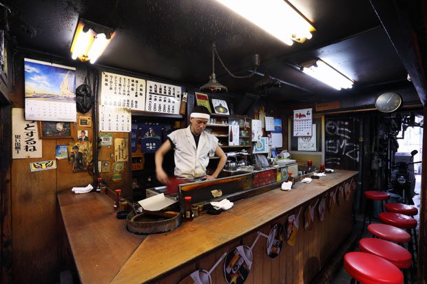 カブト東京都新宿区西新宿1-2-11/営業・13:00~20:00/休日・日祝*予約不可(撮影/倉田貴志)