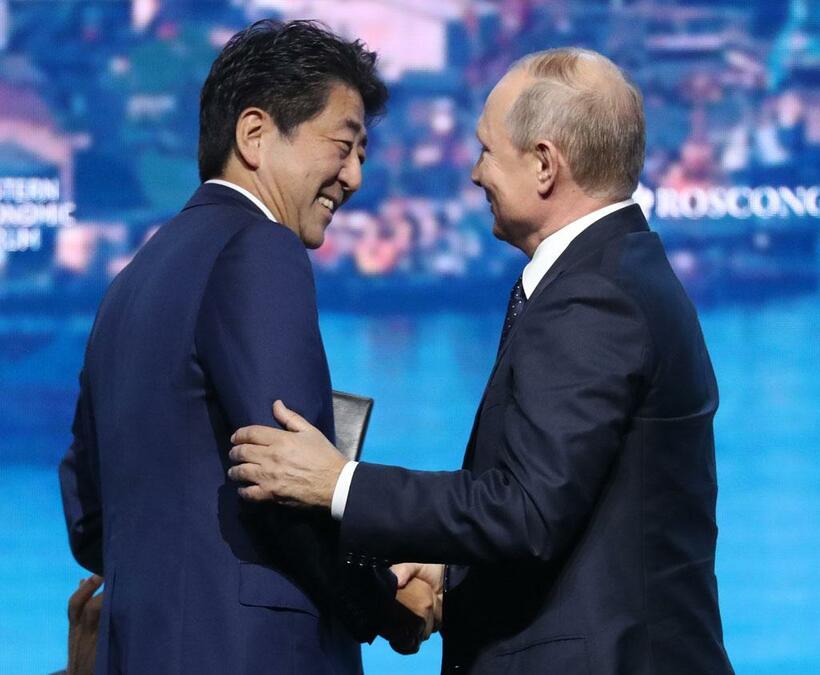 ロシアのプーチン大統領と会談を重ねた安倍氏