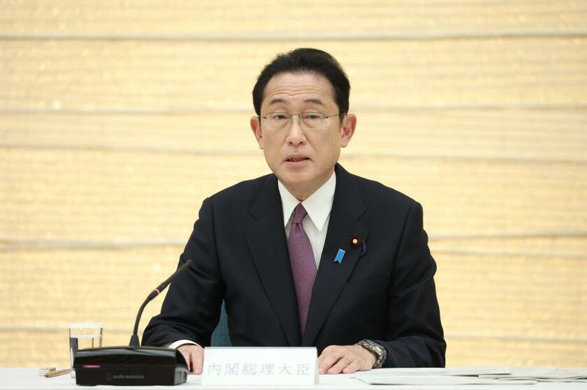 1月19日、新型コロナ感染症対策本部で発言する岸田文雄首相