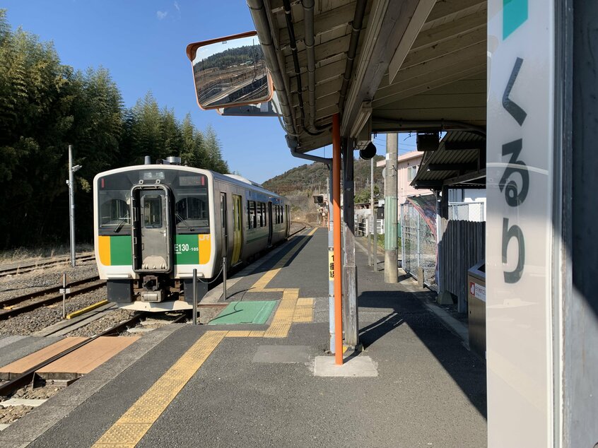 JR久留里線。久留里―上総亀山間の輸送密度は、わずか54人(2022年度)。いま存続の危機にある(撮影/編集部・野村昌二)