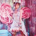 「アイス片手に泣きながら帰宅」「楽屋に入れてもらえない時期もあった」 “原宿系クリエーター”しなことは何者か?