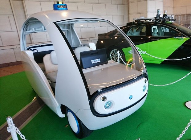 完全自動運転のＥＶ　アイサンテクノロジー、ティアフォーなど／純国産４人乗りの完全自動運転車。最高時速２０キロ。個人利用よりも、移動サービスを行う事業者向けを想定している（写真：ティアフォー提供）