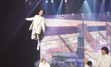 渡辺翔太、「DREAM BOYS」で“帝劇0番”に立つ 堂本光一に懇願した美しいフライングも