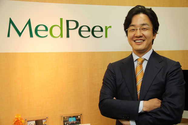 創業者の石見さん。医療現場の電子化を進め、「医師の意思決定の支援など、非効率な部分を改善したい」(撮影/編集部・宮下直之)
<br />