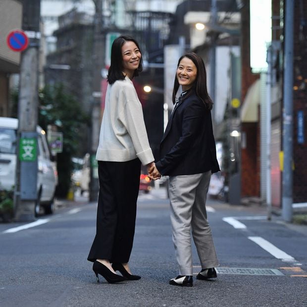 増原裕子さん（右）／ＬＧＢＴ研修講師、（株）トロワ・クルール代表取締役、東小雪（左）／ＬＧＢＴアクティビスト、（株）トロワ・クルール取締役（撮影／写真部・東川哲也）