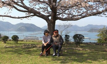 生きるのに大事なものを体現するハンセン病回復者を8年間追ったドキュメンタリー「かづゑ的」