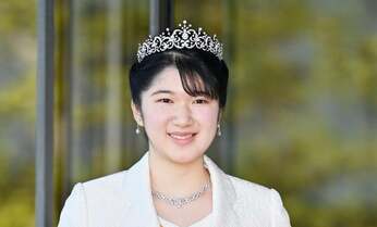 「看護師の愛子」に「ごきげんよう弁当」まで 愛子さまが継いだ文才と“孤高”