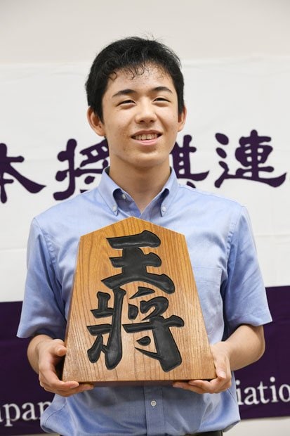 １４歳２カ月でプロ棋士になった藤井聡太さん　（ｃ）朝日新聞社