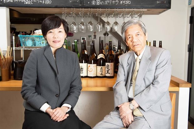 対談は昭恵さんの経営する居酒屋「ＵＺＵ」で行われた。不仲説が取りざたされる姑、洋子さんについては「記者さんが書きたがるんですよ」と困惑（撮影／写真部・工藤隆太郎）