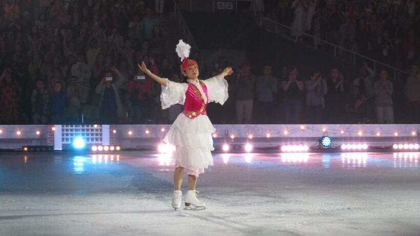 デニス・テンさんを追悼するアイスショーに参加した浅田真央さん