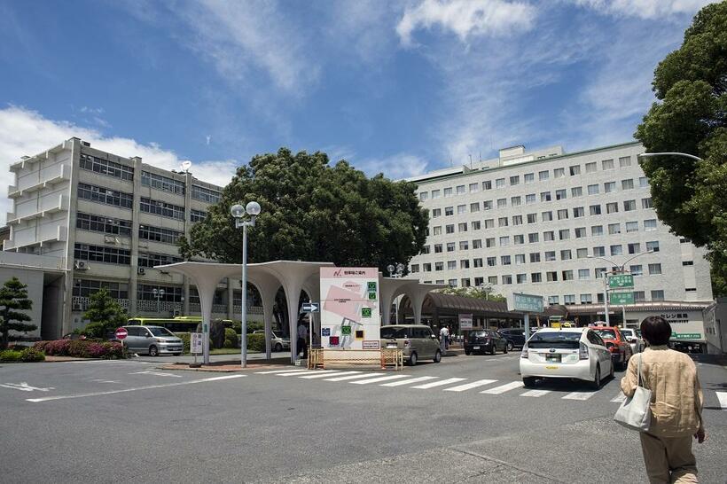 東京都板橋区にある日本大学医学部附属板橋病院。救命救急センターでは、２月からは新型コロナの患者にも対応（撮影／横関一浩）