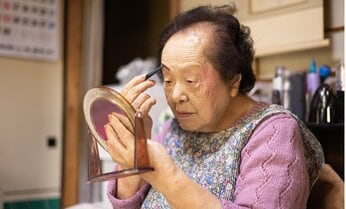 102歳現役美容部員に「お肌ケアの方法」を聞いてみたら、有料級の情報ばかりだった