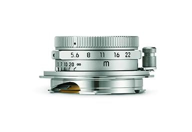 ライカカメラ　ライカ ズマロンM f5.6/28mm　オリジナルは1955～63年製造。地にうすく入る写真はその当時のもの。現代のレンズとは違ったクラシックレンズらしい写りだ。税込実売34万5600円