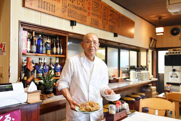 【高崎】純手打ちラーメン店　香珍／高崎市内といっても、中心地からは車で２０分以上の地域にあるが、手打ちにこだわるラーメン目当てに遠くから足を運ぶ客が昼夜絶えない（撮影／伊ケ崎忍）