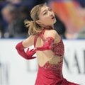 坂本花織、今季も難しいプログラムに挑む「気負わず攻めの態勢で」NHK杯を制す