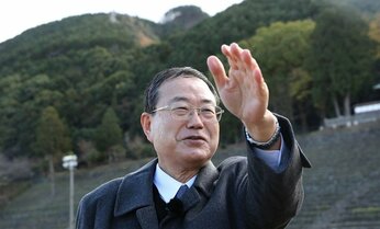 「再会」した銅鉱山の壮大さ 甦った先人の決断力 住友金属鉱山・中里佳明会長