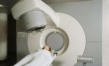 子宮頸がんを切らずに治す放射線治療　治療患者数が多い全国トップ15病院
