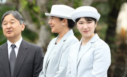 愛子さま初の沖縄 5歳の天皇陛下が書いた「おかえりなさい」のメッセージに、豆記者も思わず「まあ!」