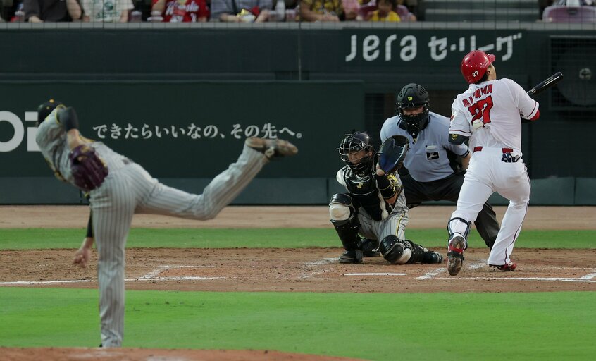 阪神時代の2022年、広島戦で死球を与えた藤浪(日刊スポーツ)