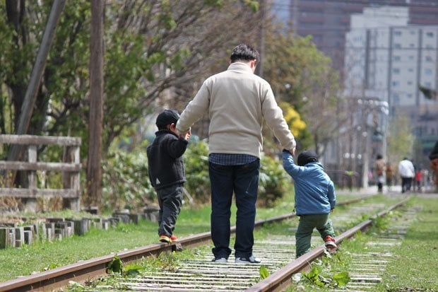 外見上は幸せそのものだったが…（イメージ写真）