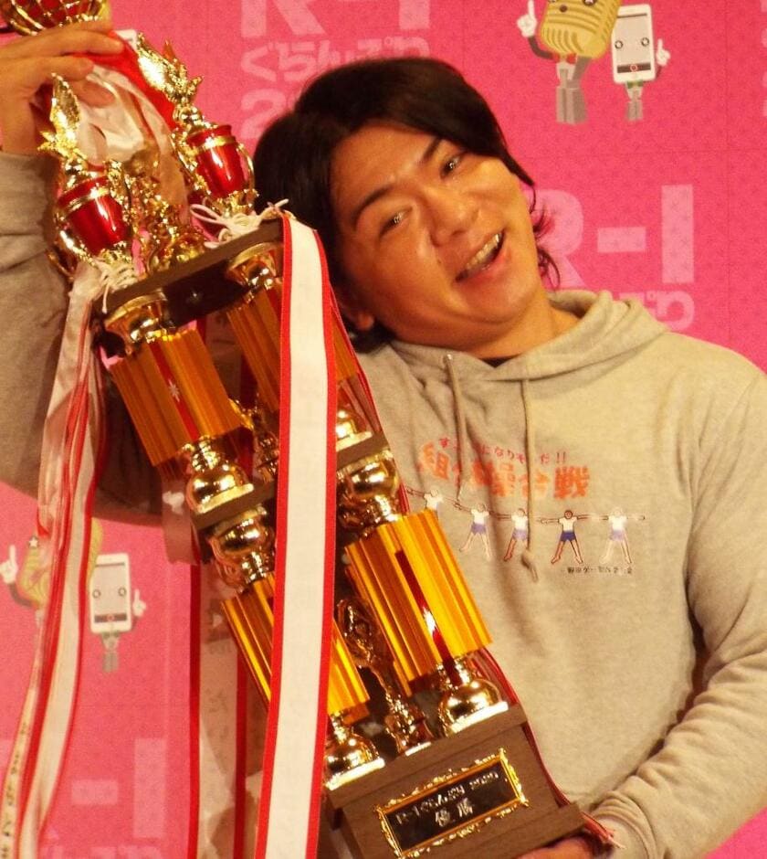 R－1ぐらんぷり2020で優勝した野田クリスタル（C）朝日新聞社