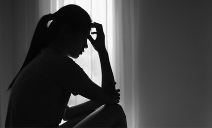 SNSの「中居くんは悪くない」はヒムパシー？　なぜ男性の「性加害者」に同情が向けられるのか