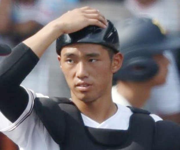 広陵の捕手・中村奨成　（ｃ）朝日新聞社