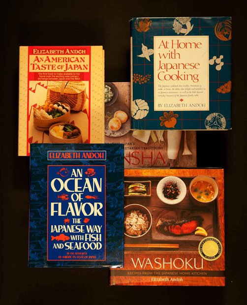 安藤エリザベス氏が書く本は、レシピ紹介にとどまらず、日本の食材や食文化の背景を、ストーリーとともに紹介している（撮影／写真部・工藤隆太郎）
