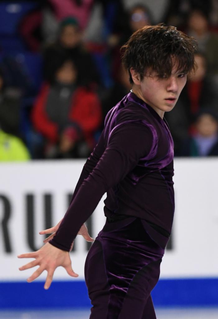 宇野昌磨はＧＰファイナル２年連続２位となり、悔いが残った。優勝は、昨季世界選手権王者、アメリカのネーサン・チェン　（ｃ）朝日新聞社