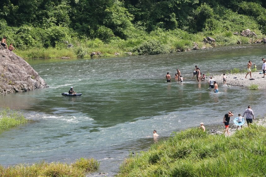 多摩川でバーベキューごみが激増している=米倉昭仁撮影