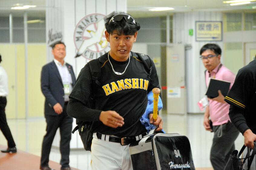 阪神の原口文仁(C)朝日新聞社