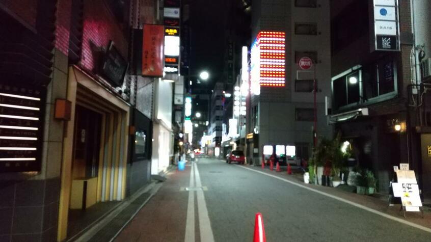 緊急事態宣言下の東京・銀座の飲食店街(C)朝日新聞社