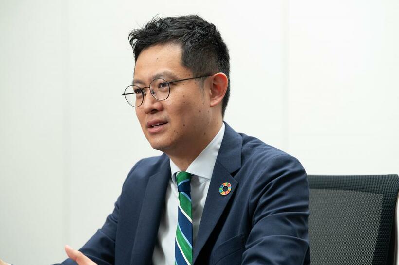 東証の吉田貴弘さん。「東証マネ部！」「みんかぶETF」担当（撮影／写真映像部・戸嶋日菜乃）
