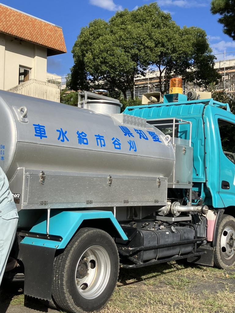 愛知県からの給水車も現地には駆けつけている（提供）
