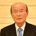 任命拒否は「安倍案件でもある」と専門家 前政権から引き継いだ「体質」と「影の実力者」