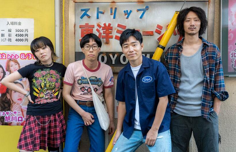 映画「ロックンロール・ストリップ」は、１０月下旬から愛知地区、１１月は関東地区と九州地区にて順次公開　（ｃ）木下半太・小学館／タッチアップエンターテインメント