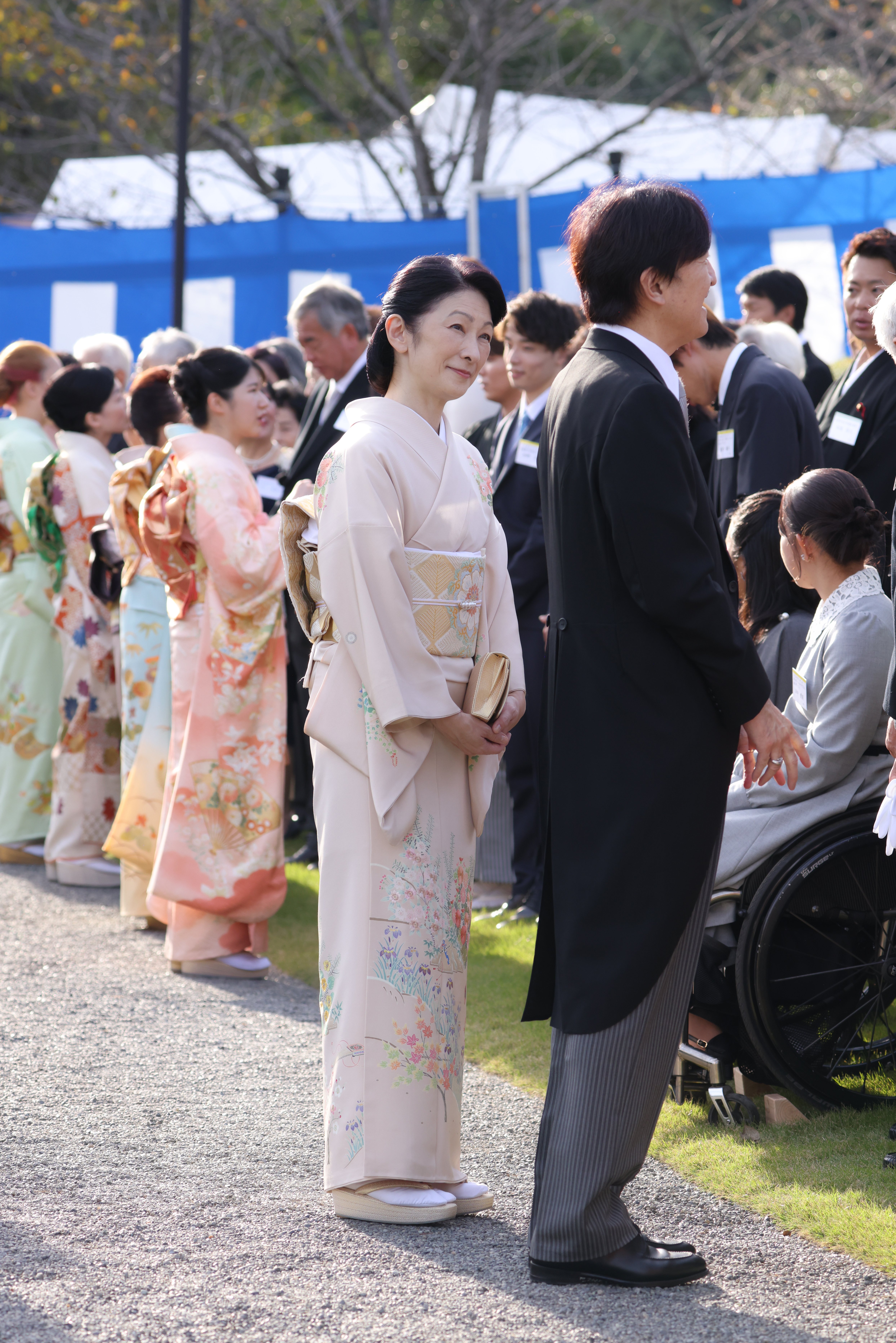 秋の園遊会】雅子さまは別格の「錦秋の美」の訪問着 愛子さまは「百花繚乱」の振袖で（AERA dot.）｜ｄメニューニュース（NTTドコモ）