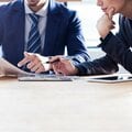 どうすれば「おいしい仕事」が手に入るのか 作家が「言い訳」より優先したたった一つのこと