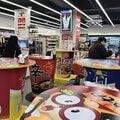 韓国ではラーメン店も無人でセルフ調理…進化する無人店舗の功罪 写真館で性犯罪も